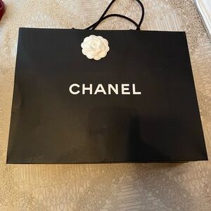 Chanel Shopping bag